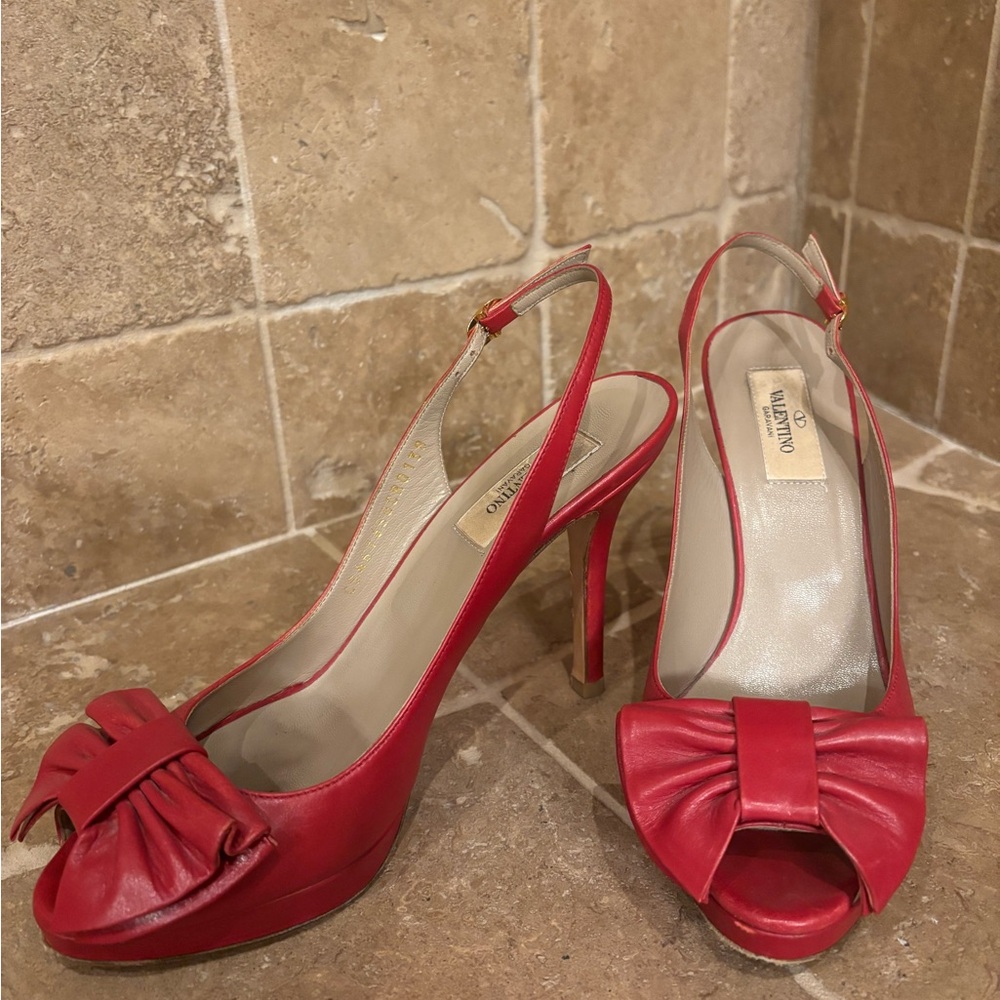 Valentino red bow sling back heels size 38